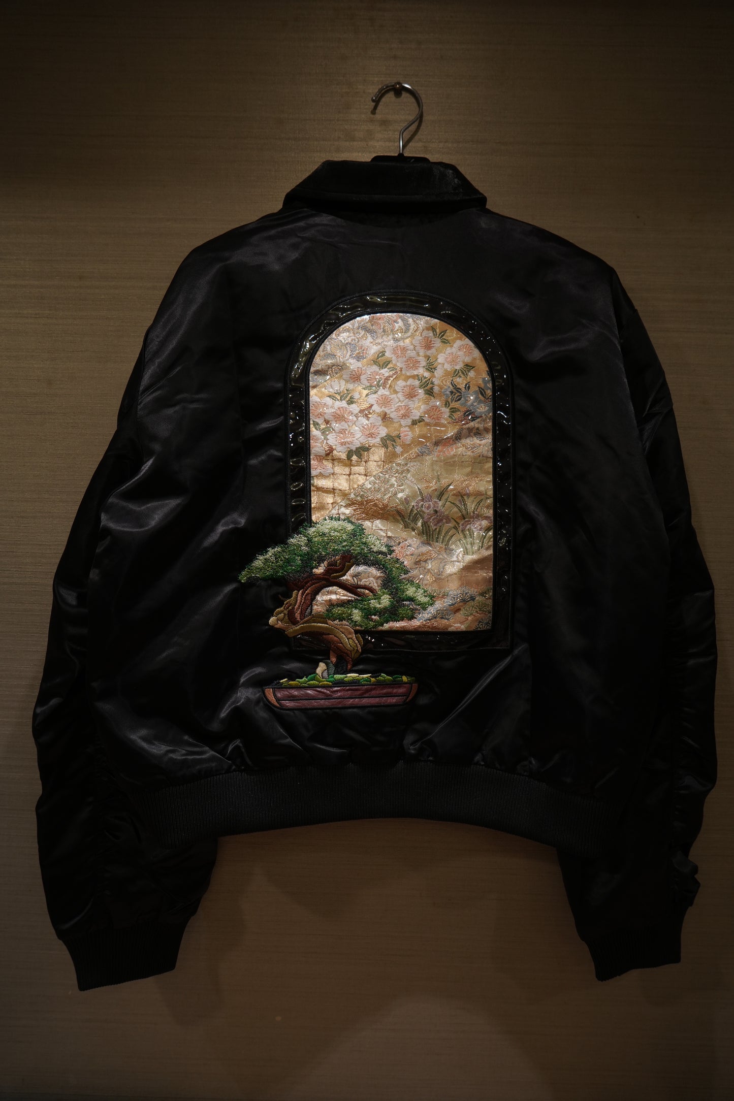 Window To The Soul Bomber Jacket 靈魂之窗 | Moomento